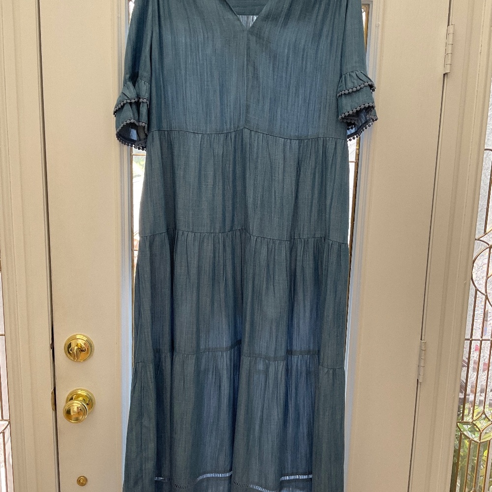 Chicos Tensel tiered denim look dress, size 3,